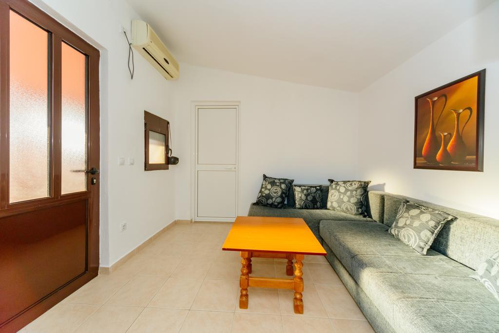 Mc Apartments Ulcinj Exterior photo